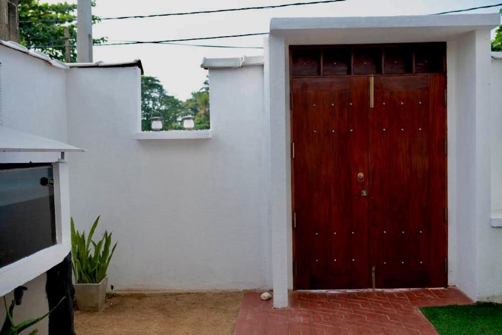 Luxury My Villa Bentota 200M Bentota Beach エクステリア 写真